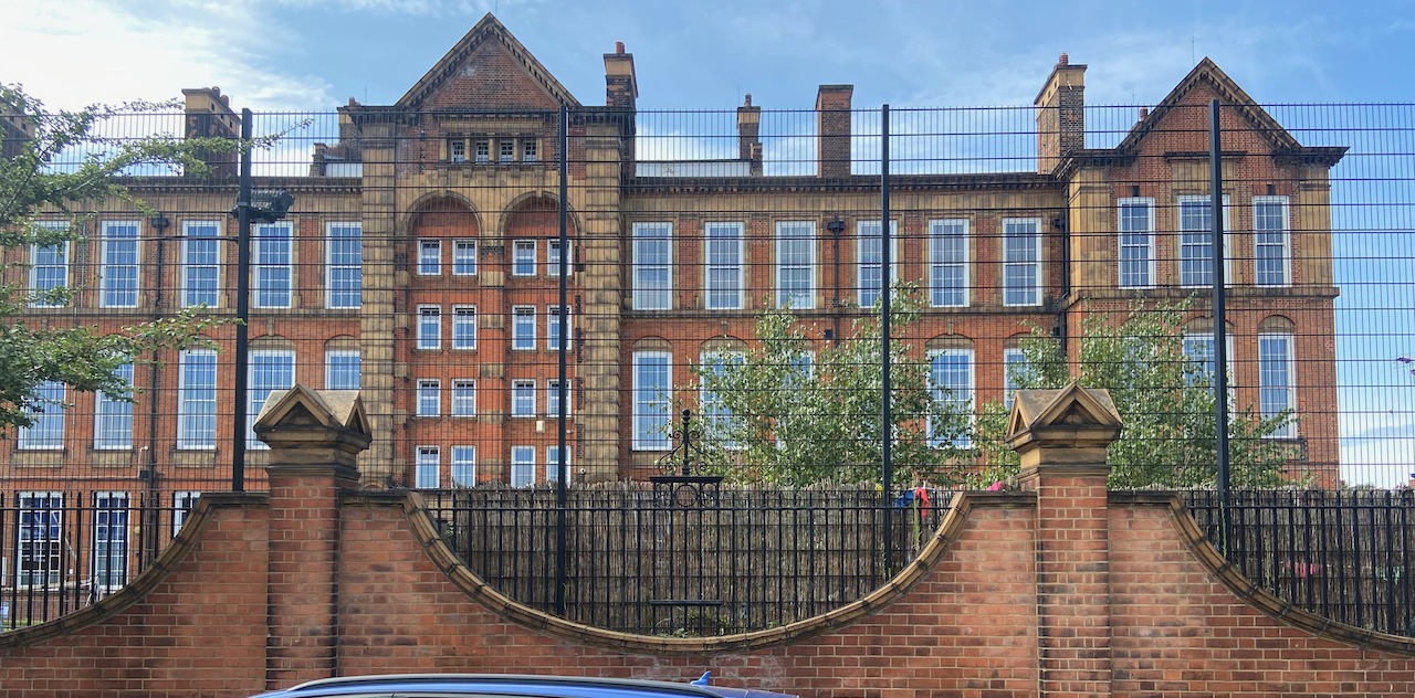 Fig. 130: Earlsfield Primary School