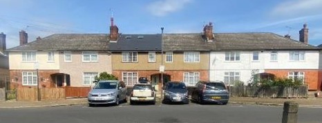 Fig. 76: A simple terrace with brick arched porches