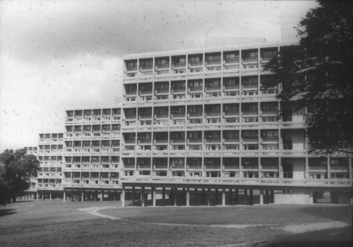 Fig. 21: Alton West slab blocks (photos from the Wandsworth Heritage Archive)