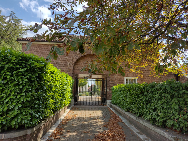 Fig. 85: The gates from the original Chelsea location were relocated to the West Hill entrance, and are also Grade II Listed