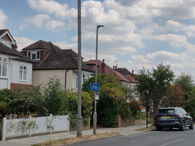 Fig. 38: Hipped roofs create important gaps which help break up the roofscape